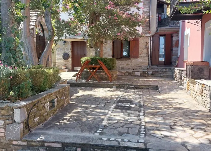 παραδοσιακός ναϊάς *